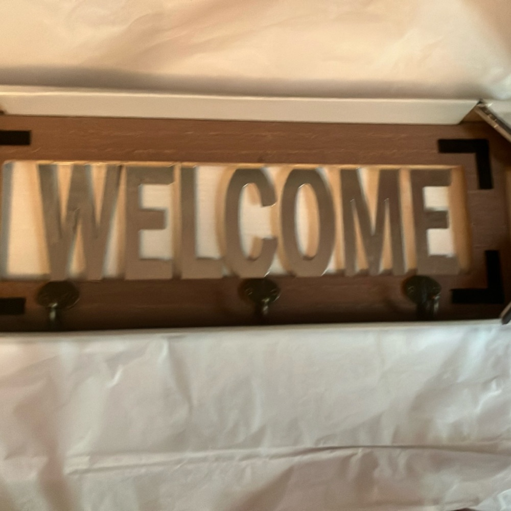 Brown Welcome Sign with Hooks